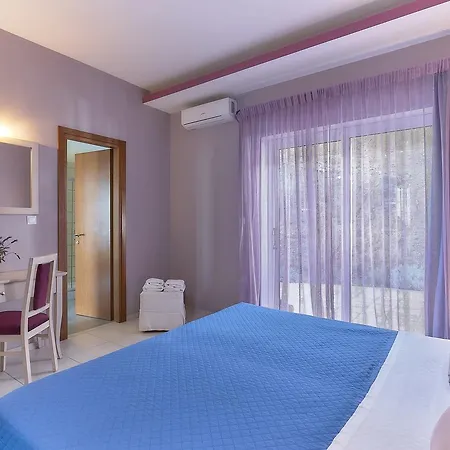 Nymphes Luxury
